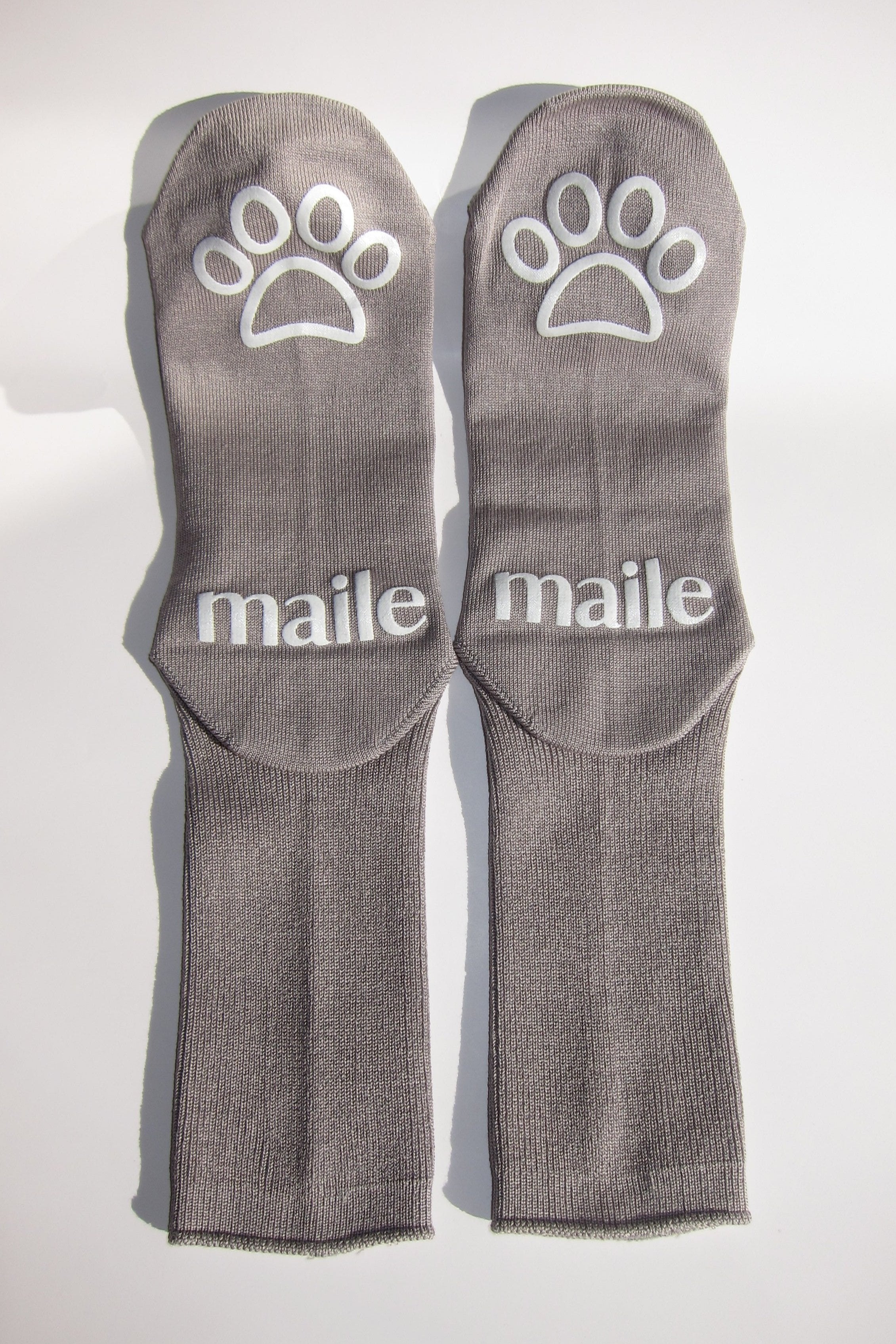 Maile x Tabio Grip Crew Sock